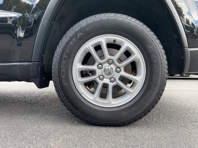 2020 Jeep Grand Cherokee Laredo E