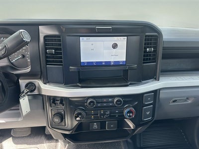 2026 Ford Super Duty F-350 DRW XL