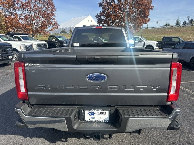 2026 Ford Super Duty F-350 SRW F-350® XLT