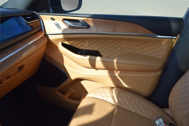 2025 Jeep Grand Cherokee L Summit Reserve