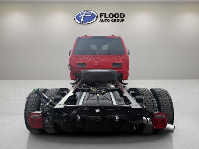 2026 Ford Super Duty F-550 DRW XLT