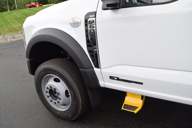 2026 Ford Super Duty F-600 DRW XLT