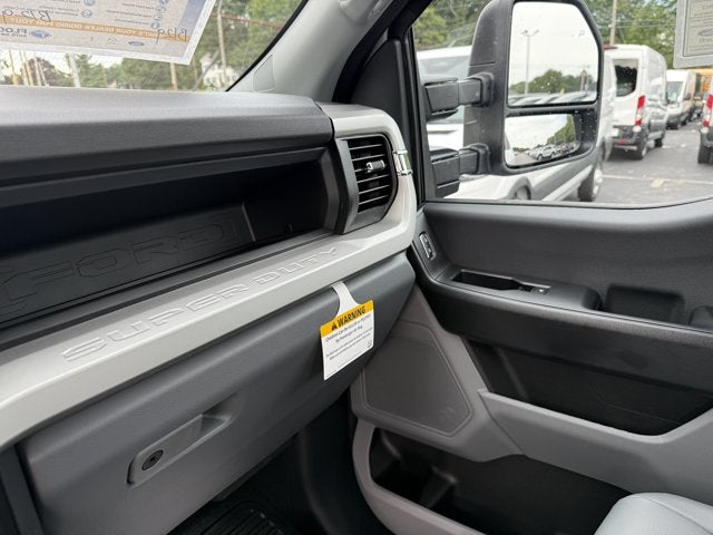 2027 Ford Super Duty F-350 SRW XL