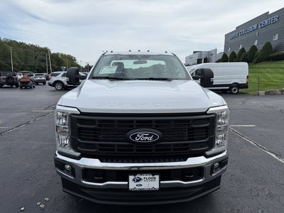 2027 Ford Super Duty F-350 SRW XL