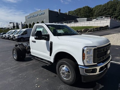 2027 Ford Super Duty F-350 DRW XL DRW