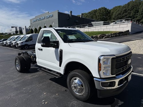 2027 Ford Super Duty F-350 DRW XL DRW