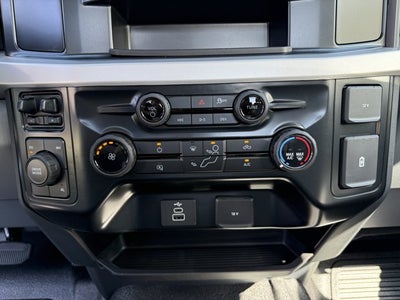 2027 Ford Super Duty F-350 DRW XL DRW