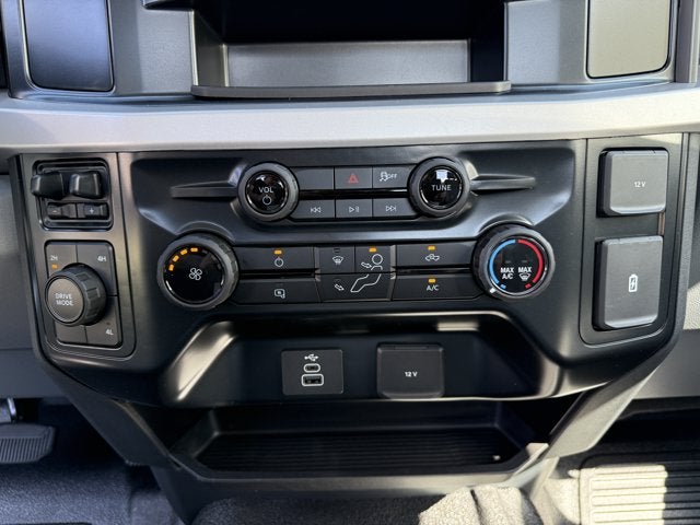 2027 Ford Super Duty F-350 DRW XL DRW