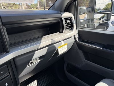 2027 Ford Super Duty F-350 DRW XL DRW