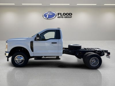 2027 Ford Super Duty F-350 DRW XL DRW