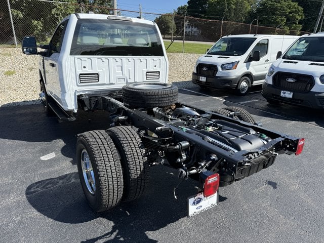 2027 Ford Super Duty F-350 DRW XL DRW