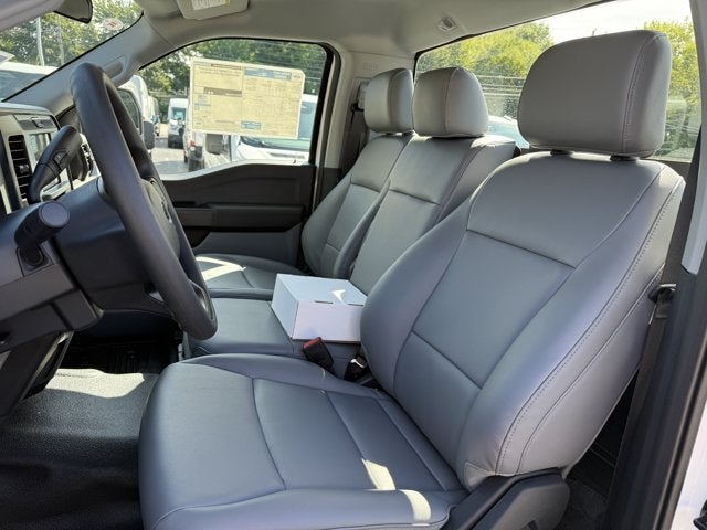 2027 Ford Super Duty F-350 DRW XL DRW