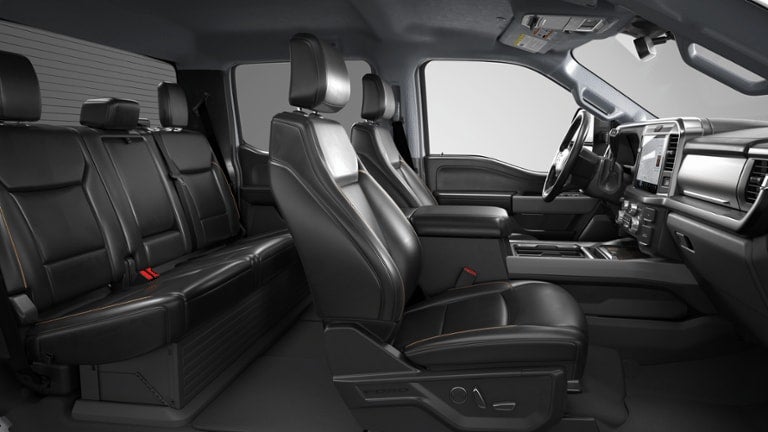 2026 Ford Super Duty F-550 DRW LARIAT