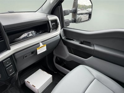 2027 Ford Super Duty F-550 DRW XL DRW