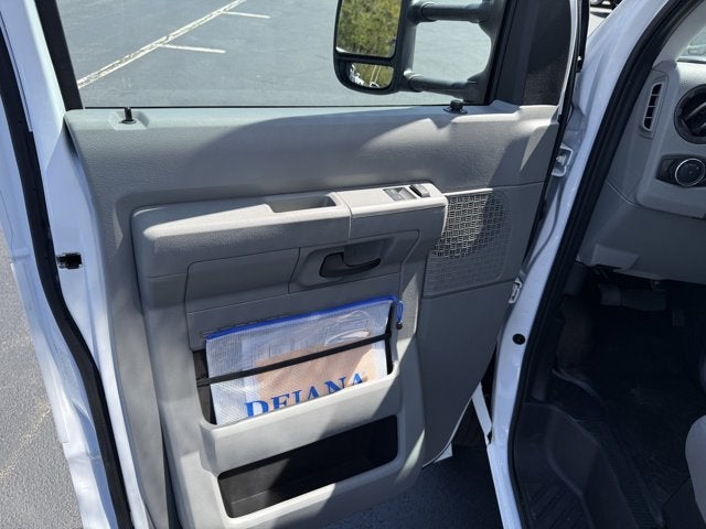 2027 Ford E-Series Cutaway E-450 DRW