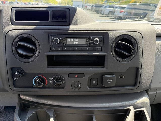 2027 Ford E-Series Cutaway E-450 DRW