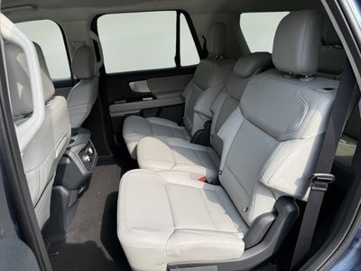 2027 Ford Expedition Active