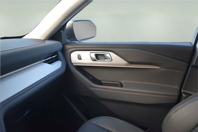 2026 Ford Explorer Active (200A)