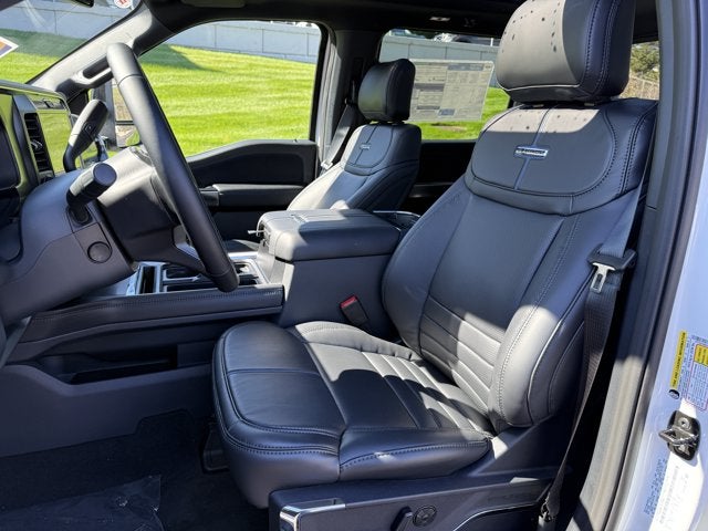 2027 Ford Super Duty F-250 SRW Platinum