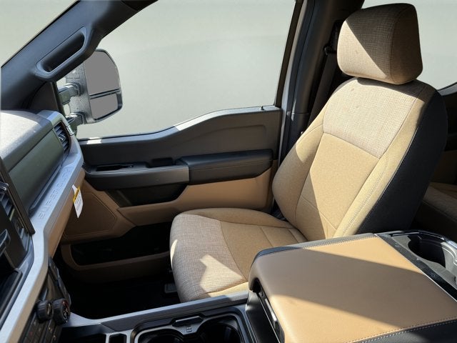2027 Ford Super Duty F-250 SRW XLT