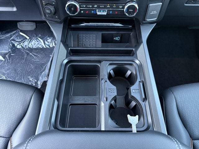 2027 Ford Super Duty F-250 SRW Lariat