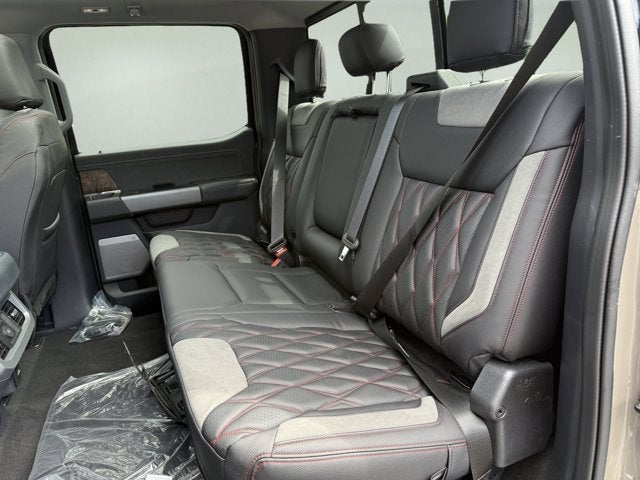 2026 Ford Super Duty F-250 SRW Black Widow