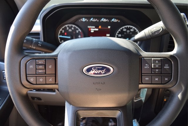 2026 Ford Super Duty F-350 SRW XLT