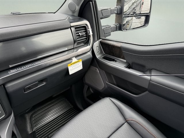 2027 Ford Super Duty F-350 SRW Lariat