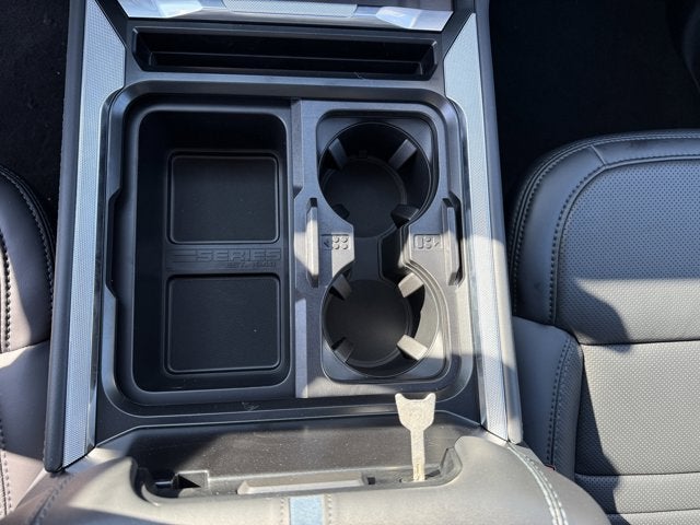 2026 Ford Super Duty F-350 SRW Platinum