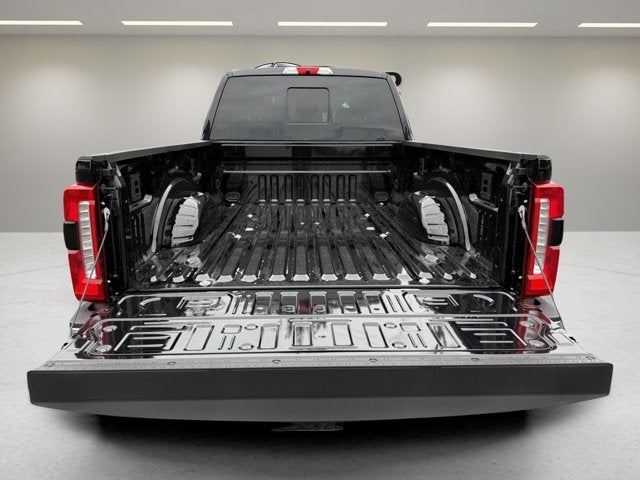 2027 Ford Super Duty F-350 SRW Lariat