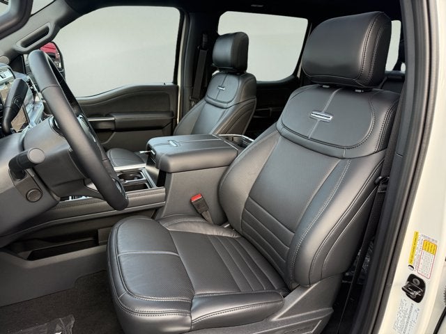 2027 Ford Super Duty F-350 SRW Platinum