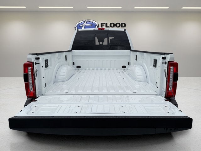 2027 Ford Super Duty F-350 SRW Lariat