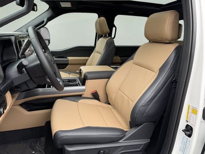 2027 Ford Super Duty F-350 SRW Lariat