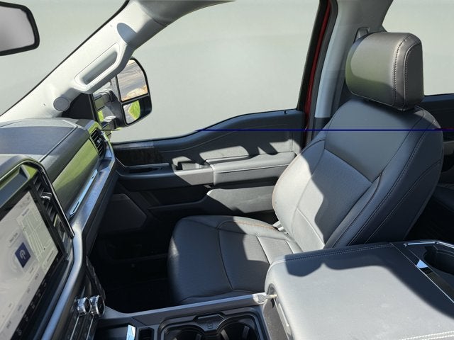 2027 Ford Super Duty F-350 SRW Lariat
