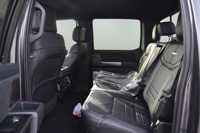 2026 Ford Super Duty F-350 SRW Platinum