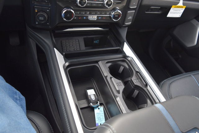 2026 Ford Super Duty F-350 SRW Platinum