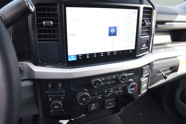 2026 Ford Super Duty F-350 SRW XLT