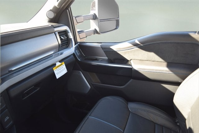 2026 Ford Super Duty F-350 SRW Platinum