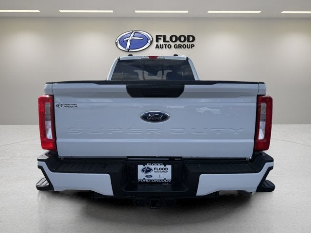 2026 Ford Super Duty F-350 DRW XLT