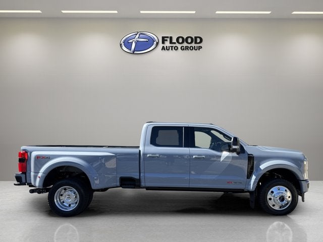 2027 Ford Super Duty F-450 DRW Platinum DRW