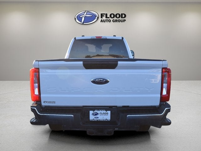 2025 Ford Super Duty F-350 SRW XLT