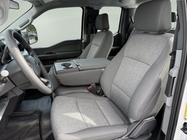 2027 Ford Super Duty F-350 SRW XL