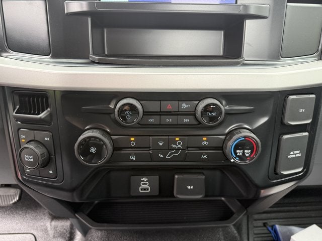 2026 Ford Super Duty F-350 SRW XL