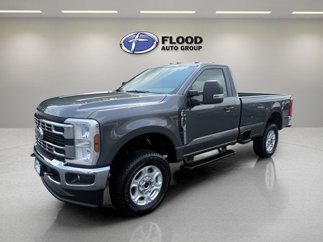 2026 Ford Super Duty F-350 SRW XLT
