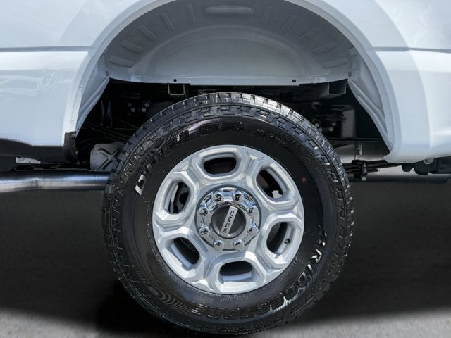 2026 Ford Super Duty F-350 SRW XLT