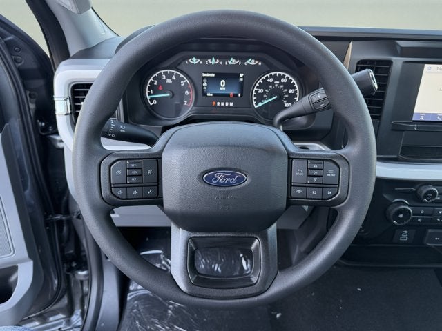 2027 Ford Super Duty F-350 SRW XL