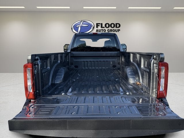 2027 Ford Super Duty F-350 SRW XL