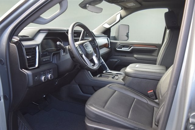 2025 GMC Sierra 2500HD Denali
