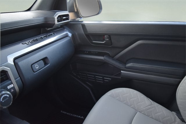 2026 Toyota Tacoma 4WD SR5