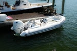 2025 Zodiac YACHTLINE YL490DL DELUXE Base